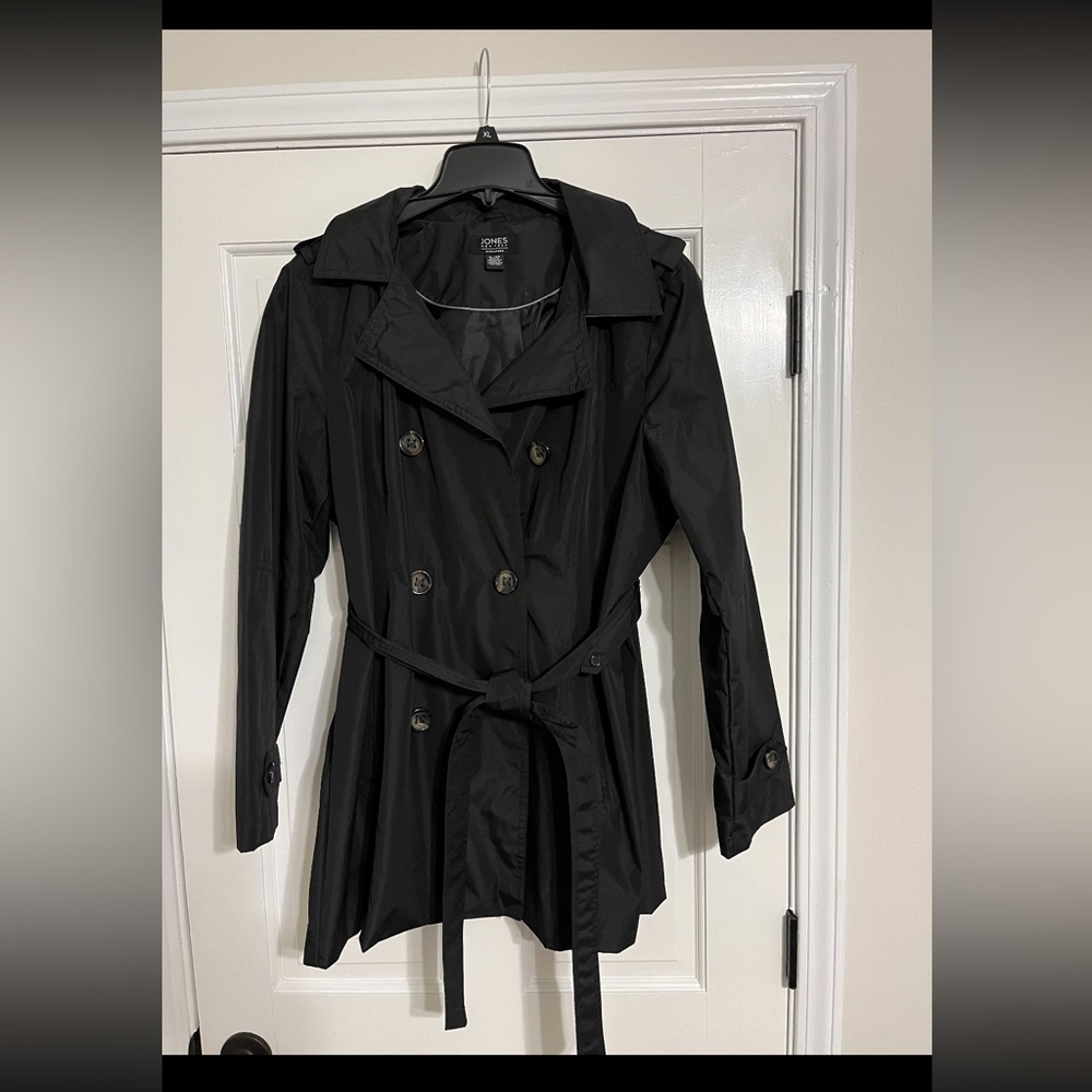 Jones New York rain coat